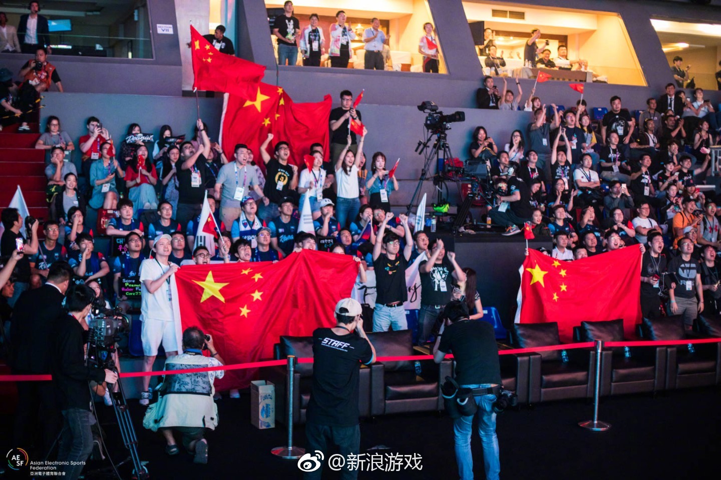 恭喜CN.LOL喜提雅加达亚运会英雄联盟冠军