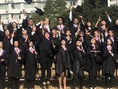 带篮子是哪个大学的：广东轻工职业技术学院