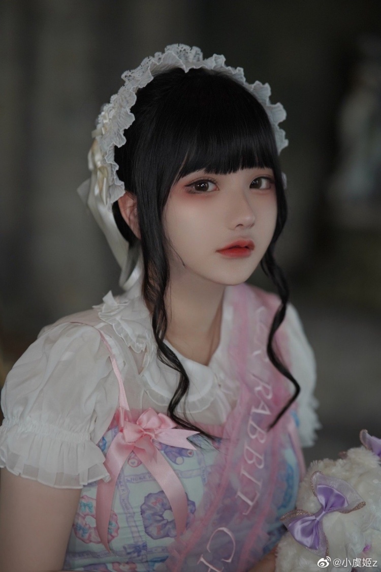 小虞姬照片